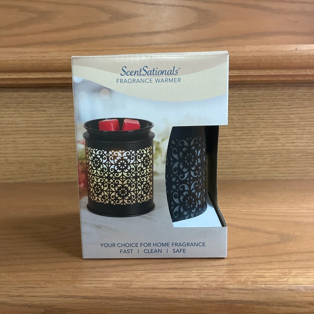 Scent Sationals Fragrance Warmer Indoor Home NWT with 20W Light Bulb
